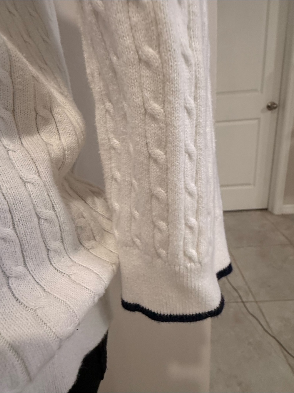 Lauren Ralph Lauren White Classic Cable-Knit Sweater with Black Trim Preppy Luxe - Picture 3 of 9
